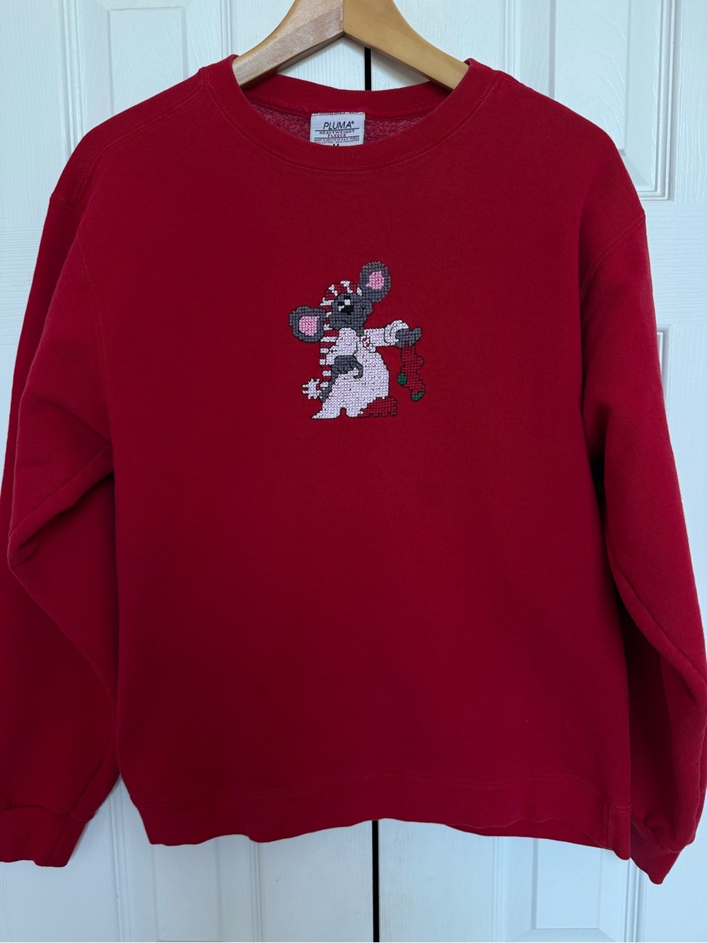 Vintage 90s Pluma Christmas Mouse Cross Stitch Sweatshirt Red M